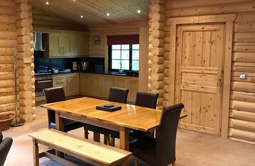 Morpeth Cabin | Luxury Real Log Cabin with Hot Tub, Felmoor Park, Northumberland