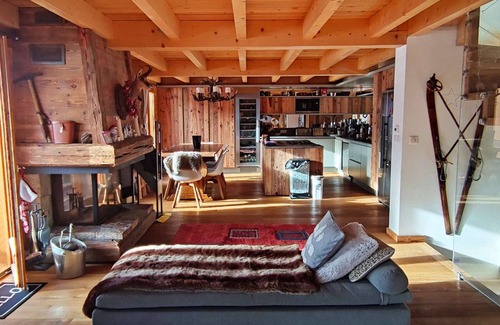 Isola Ski Chalet | Luxury renovated chalet, 5 bedrooms, fireplace, parking, near the French Riviera