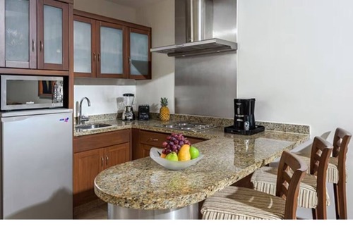 Las Jarretaderas Resort | Luxury resort Beach side with pools and swim up bars.