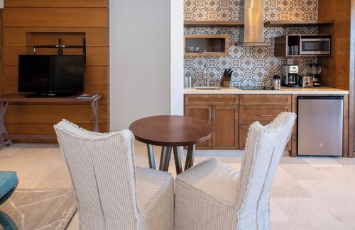 Los Cangrejos II y III Resort | Luxury Resort Studio - Golf & Spa