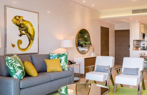 Downtown Cancun Apartment | Luxury Resort Two Bedroom Suite on the Beach