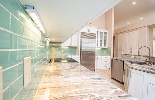 Fairway Village House | Luxury Retreat 5BR Mediterranean Home w/Heated Pool | Steam Room | Golf Views | Spacious Lanai