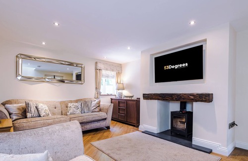 Beeston Cottage | Luxury Retreat in Beeston | 53 Degrees Property | Countryside - Sleeps 6