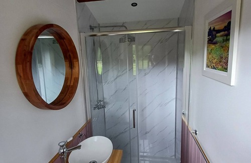 Fangfoss Cabin | Luxury Retreat near York - Adults Only