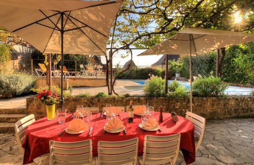 Domme Villa | Luxury Retreat with Air-Con, Pool & High-Speed WiFi