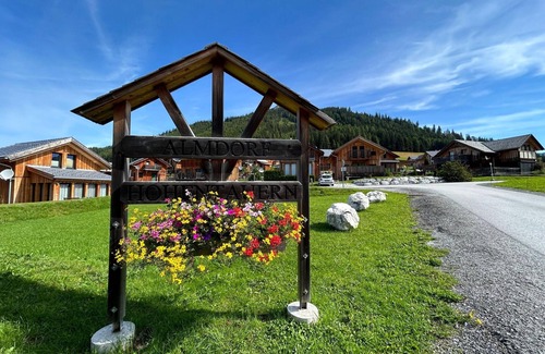 Hohentauern Cabin | Luxury Retreat With Relaxing Bubble Bath