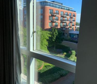 Woolwich Apartment | Luxury Riverside Apartment