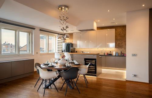 Prague 2 Apartment | Luxury rooftop appartment with fantastic views