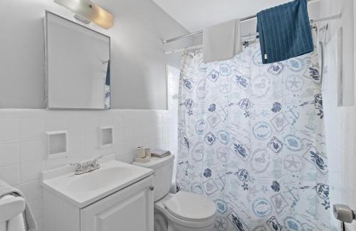 Mount Airy Apartment | Luxury room in Cincinnati