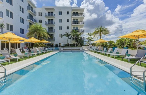 Coral Way Apartment | Luxury room miami