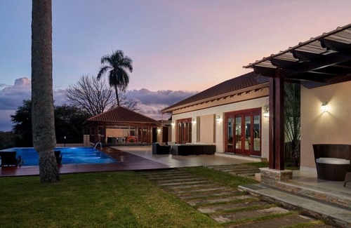 Licey al Medio Villa | Luxury Santiago Villa: "The Zen House"