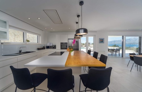 Vinjerac Villa | Luxury Sea star Villa heated pool 48 m2, family, quiet area, Paklenica National Park, Zrmanja rafting, bbq