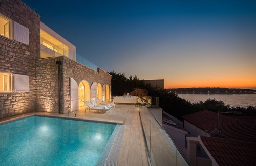 Primosten Villa | Luxury Seafront Villa Primosten Glamour with private pool, sauna and gym at the beach in Primosten