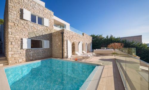 Primosten Villa | Luxury Seafront Villa Primosten Glamour with private pool, sauna and gym at the beach in Primosten