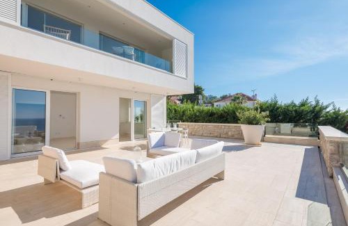 Primosten Villa | Luxury Seafront Villa Primosten Glamour with private pool, sauna and gym at the beach in Primosten