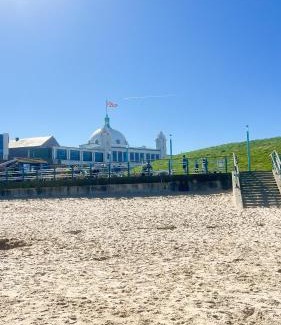 Whitley Bay Apartment | Luxury seaside getaway Whitley Bay