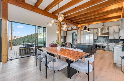 Leadville Cabin | Luxury, Serenity, and Breathtaking Views Await