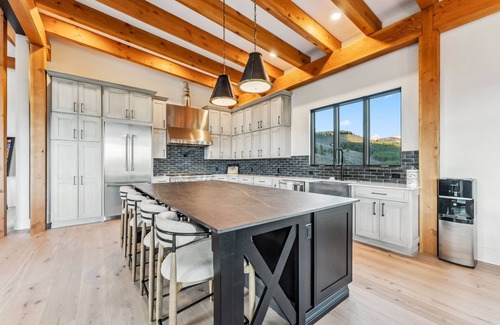 Leadville Cabin | Luxury, Serenity, and Breathtaking Views Await