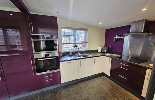 Heysham House | Luxury Seymour House with Spa, Gym & Lake District