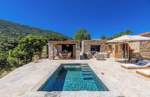 Calcatoggio House | Luxury sheepfold with private pool, air conditioning, and Wi-Fi