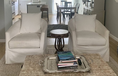 Thompson Square - Bunker Hill House | Luxury single family home