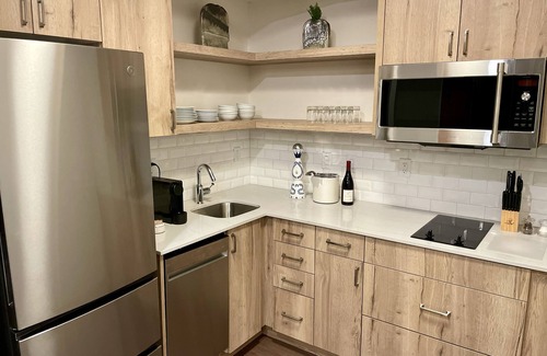 Big Sky Condo | Luxury Ski-in/out Studio Condo in Summit Hotel Big Sky