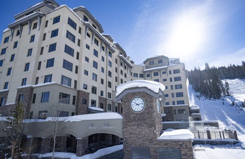 Big Sky Condo | Luxury Ski-in/out Studio Condo in Summit Hotel Big Sky