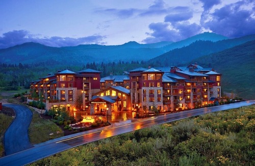 The Timbers Condo | Luxury Ski in/Ski Out 2BR Plus, Avail 2/22/25-3/01/25 only