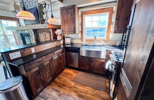 Whitefish Cabin | Luxury Ski In/Ski Out Log Cabin w/Private Hot Tub. Sleeps 6!