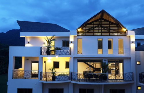 Jaco Apartment | Luxury Sky Penthouses 3-6BR Condo-Hotel at Oceano Jaco