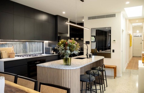 Seddon House | Luxury Smart Home Stay in Seddon w/Private Pool