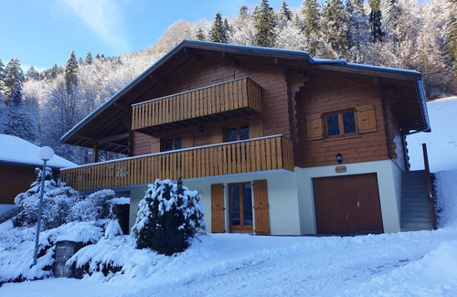 Abondance Ski Chalet | Luxury south-facing chalet 5 minutes from ski slopes, 15 minutes from Chatel