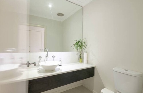 Ringwood House | Luxury Spacious Living In Heart of Ringwood