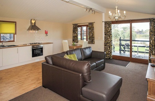 Hinton Ski Chalet | Luxury spacious lodge.