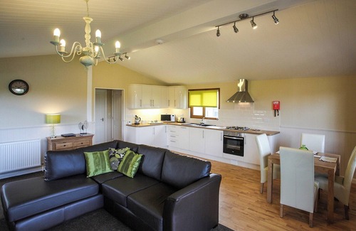 Hinton Ski Chalet | Luxury spacious lodge.