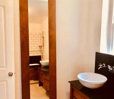 Ealing Apartment | luxury spacious London Apartment on Mattock Lane