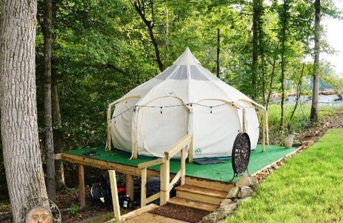 Rogersville House | Luxury stargazing waterfront glamping tent