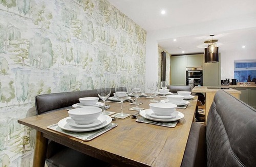 Frosterley House | Luxury Stay at The Heather Cottage with Hot Tub