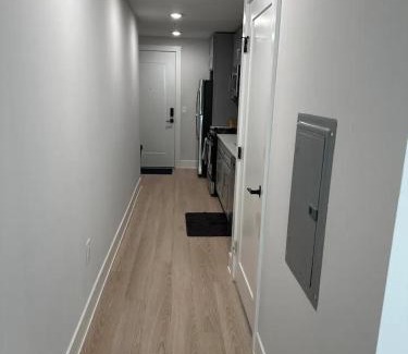 Jersey City Apartment | Luxury Stay for NYC visit Jersey City 7 Min Walk NYC Train Station