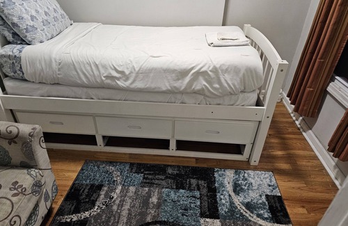 Ocean Hill Apartment | Luxury Stay in Brooklyn