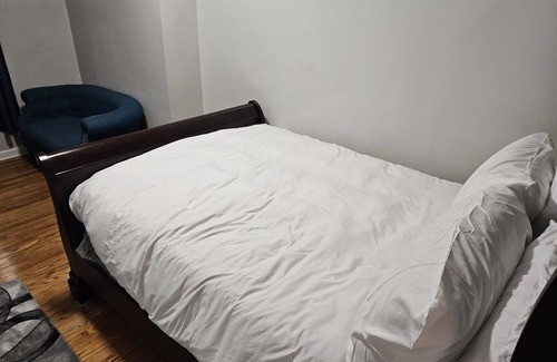 Ocean Hill Apartment | Luxury Stay in Brooklyn