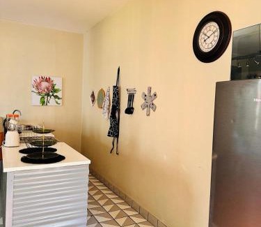 Downtown Johannesburg Apartment | Luxury Stay With Affordable Price