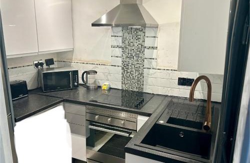 Elmers End Bed & Breakfast | Luxury studio apartment, Beckenham