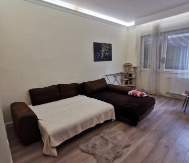 Orszagut Apartment | Luxury Studio Apartment