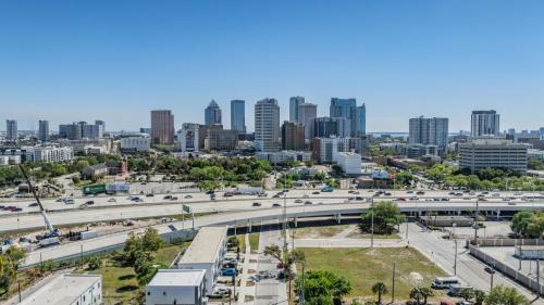 Tampa Heights House | Luxury Stylish 3br Oasis - Downtown Tampa Retreat