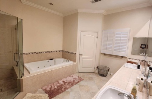 Mount Wilson House | Luxury suite in quiet neighborhood