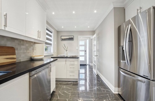 Golfdale Gardens House | Luxury Suite Scarborough