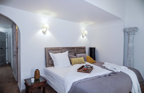 Paluds de Noves House | Luxury suite with terrace and private pool and spa - by feelluxuryholidays