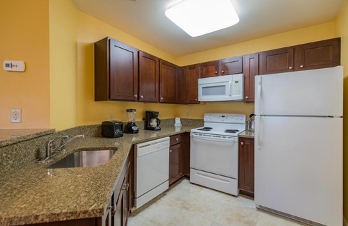 Williamstown Apartment | Luxury Suites at Vacation Village in The Berkshires