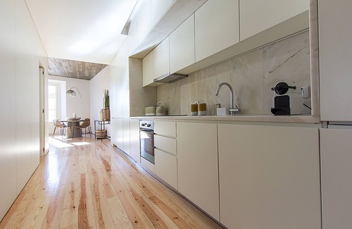 Chiado Apartment | Luxury T.M. Flat with a View